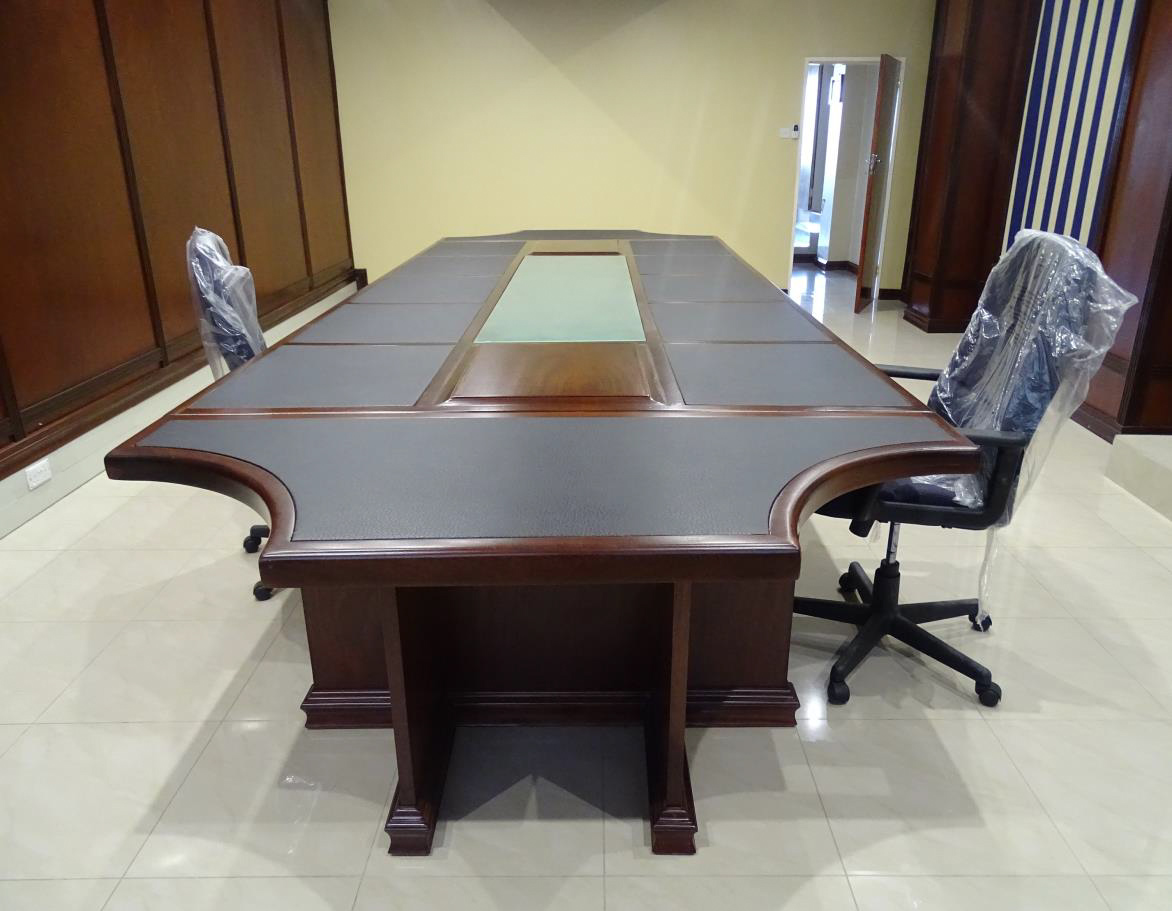 LILITE_BOARDROOM